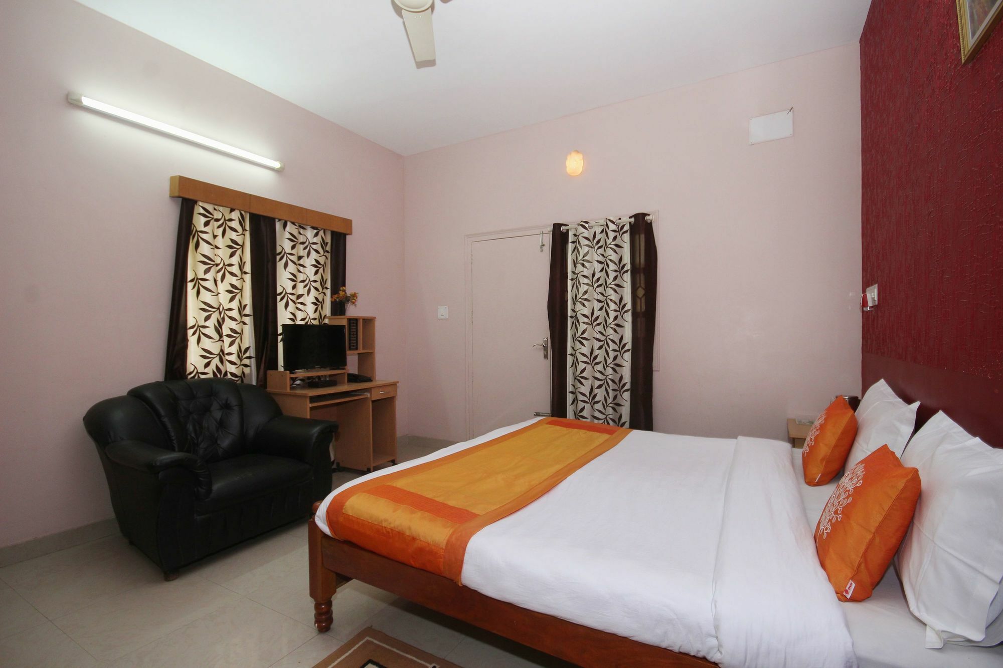 Itsy Hotels Shree Comforts Bangalore Buitenkant foto